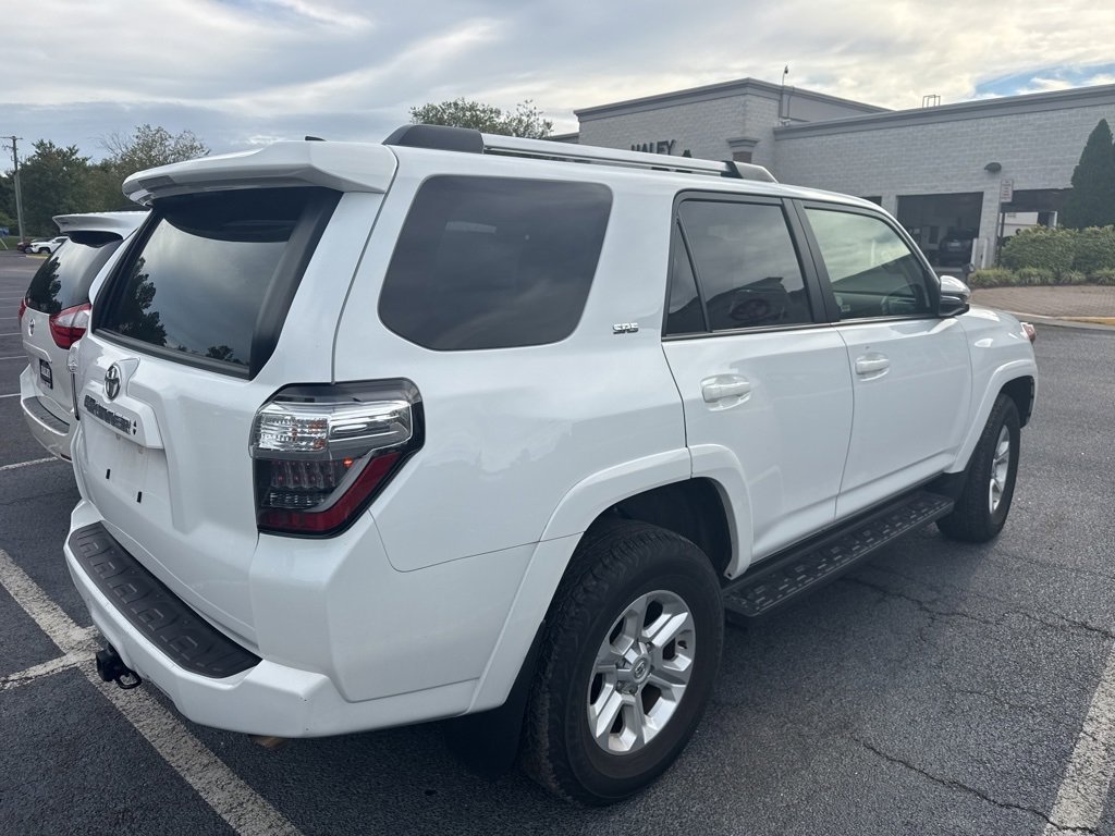 2024 Toyota 4Runner SR5 Premium photo 3