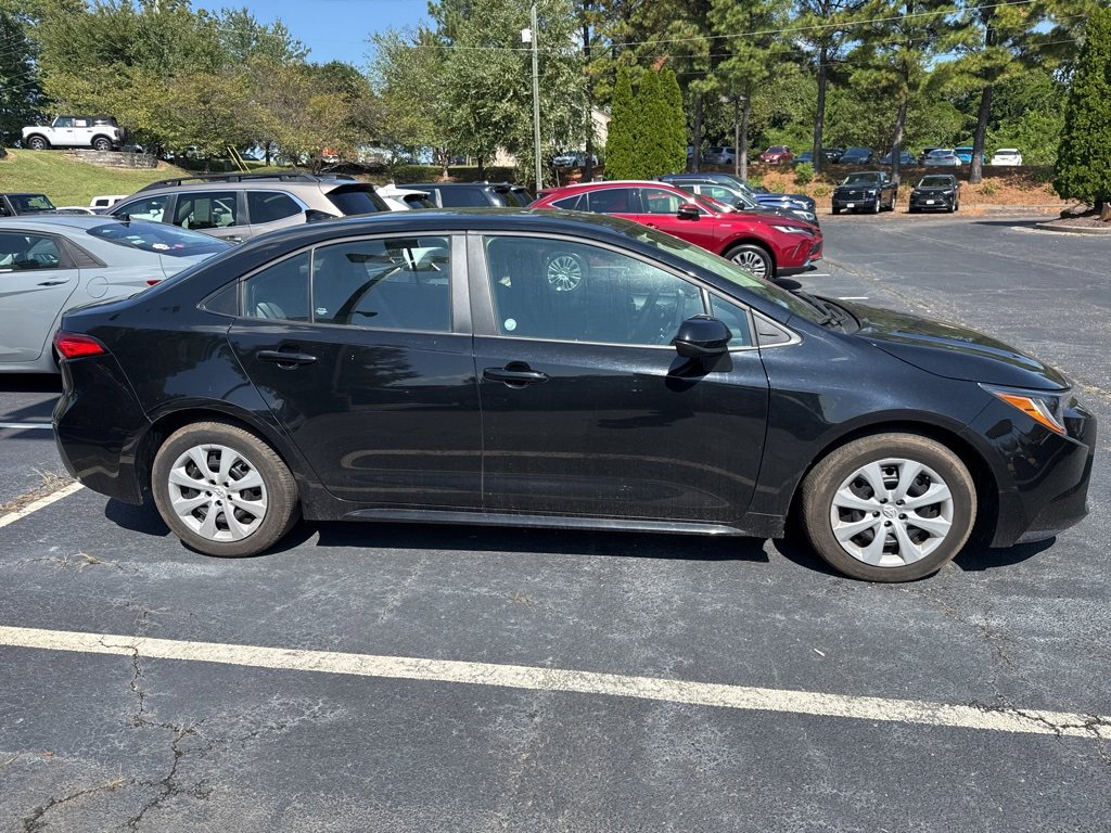 2024 Toyota Corolla LE photo 2