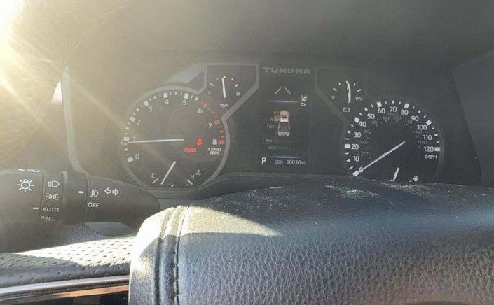 2023 Toyota Tundra SR5 CrewMax photo 4