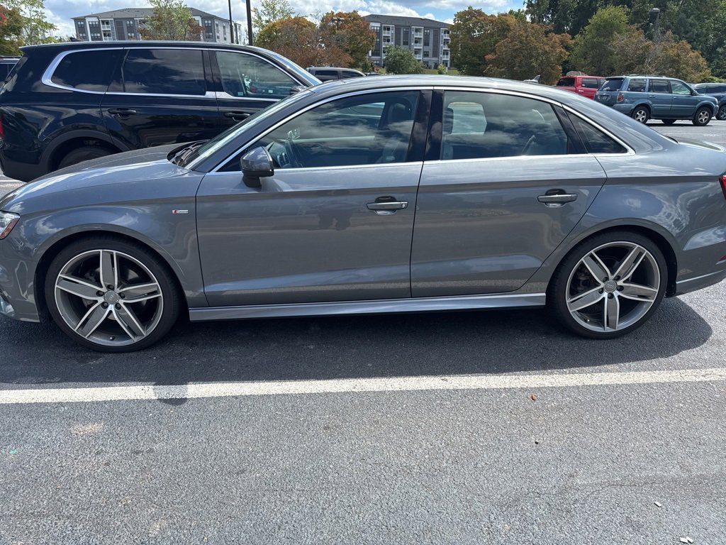2018 Audi A3 2.0T Premium Plus Quattro photo 3