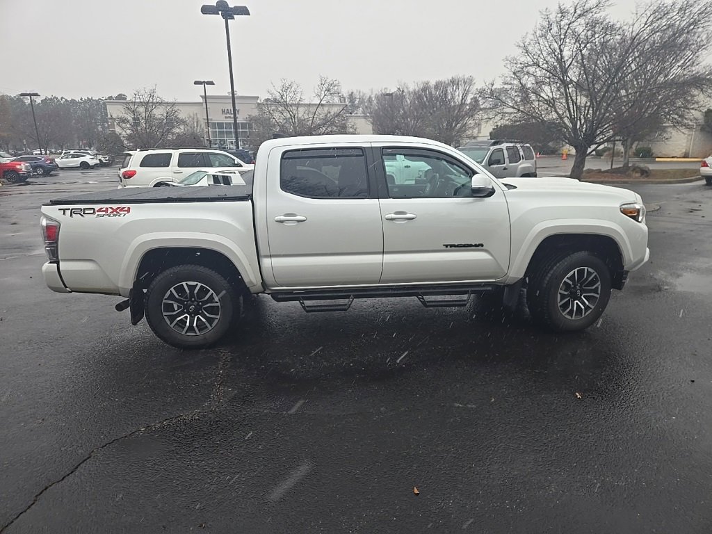 2021 Toyota Tacoma TRD Sport V6 photo 2