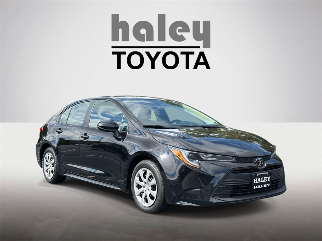 Used 2024 Toyota Corolla LE Sedan