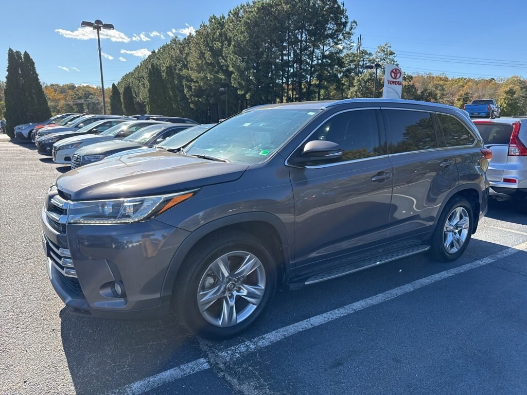 Used 2017 Toyota Highlander Limited SUV