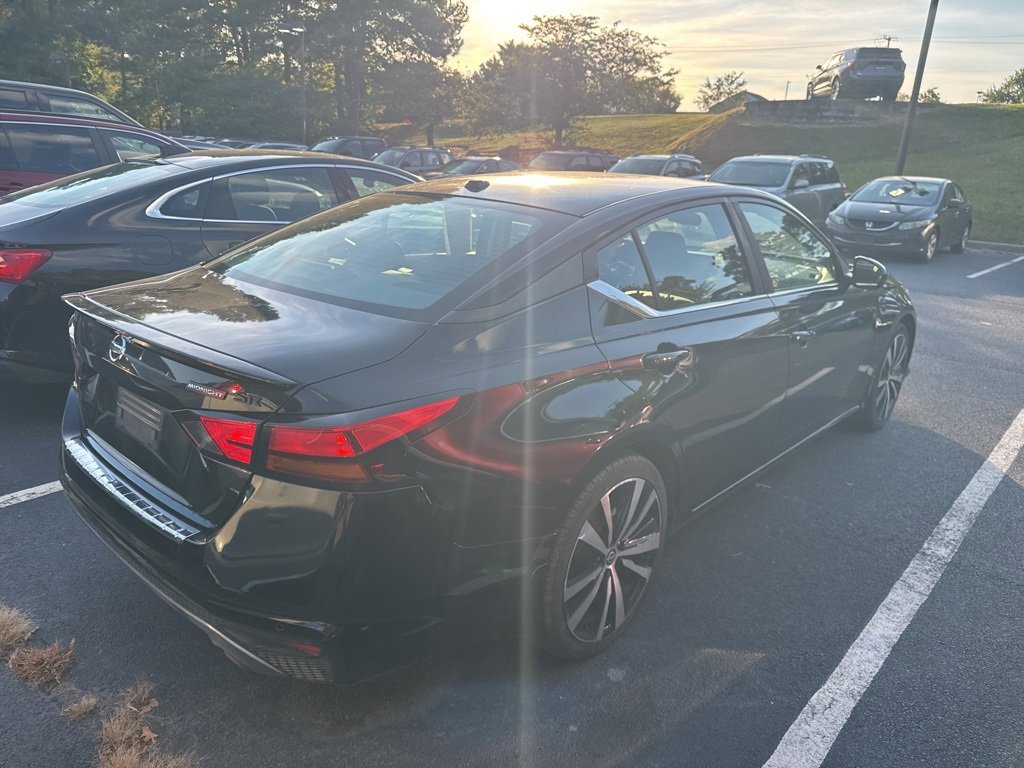 2022 Nissan Altima 2.5 SR photo 2