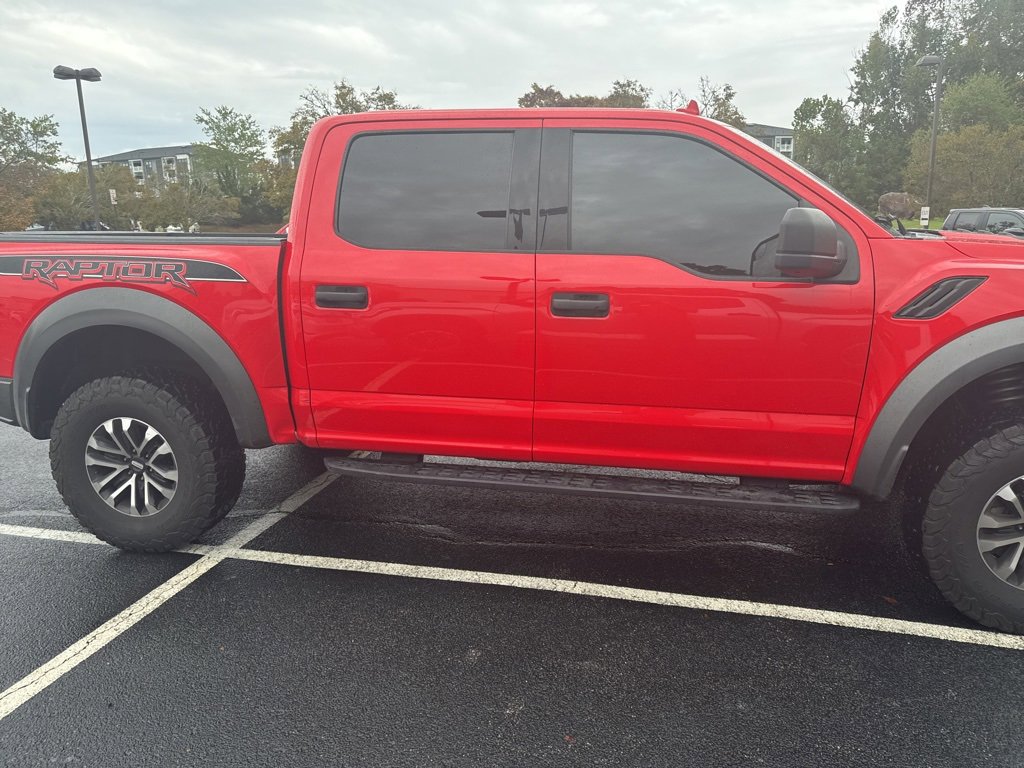 2020 Ford F-150 Raptor photo 2