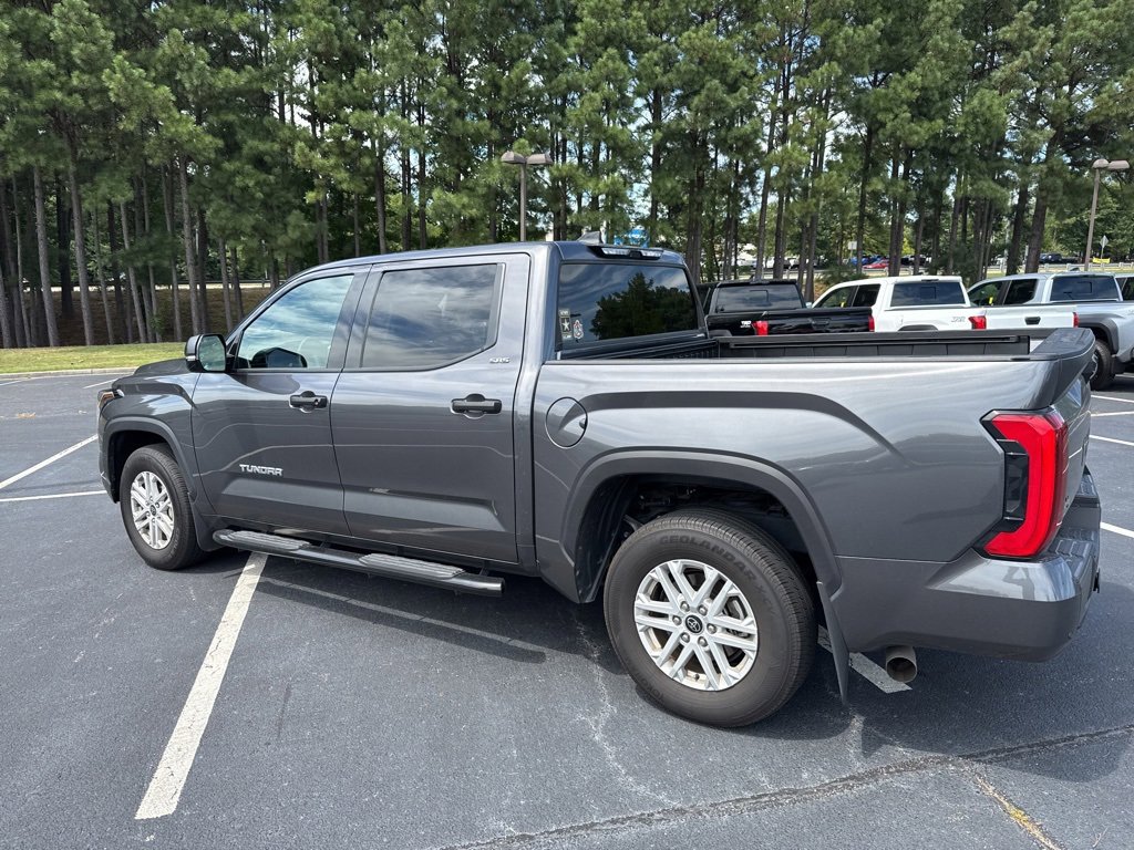 2023 Toyota Tundra SR5 CrewMax photo 4