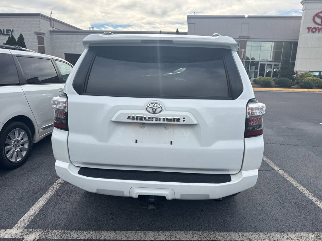 2024 Toyota 4Runner SR5 Premium photo 4