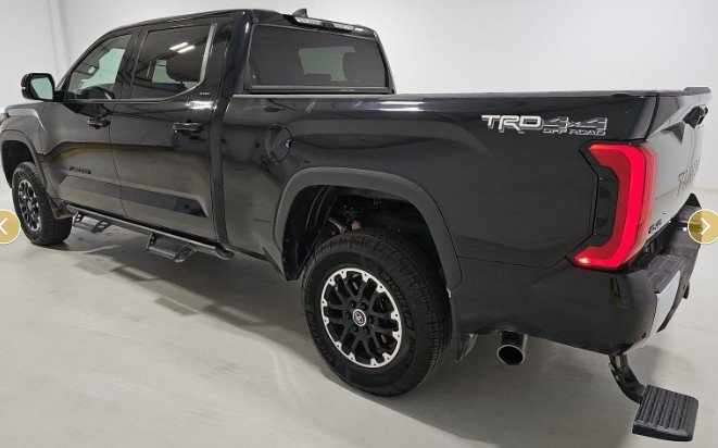 2024 Toyota Tundra SR5 CrewMax photo 3
