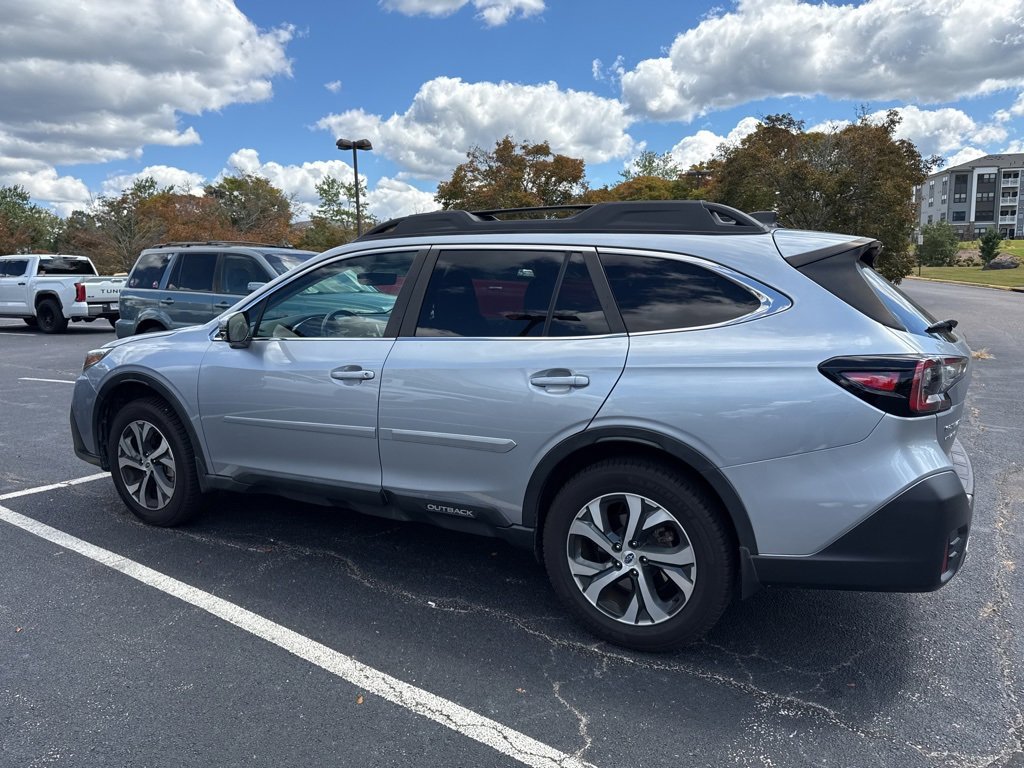 2021 Subaru Outback Limited XT photo 3
