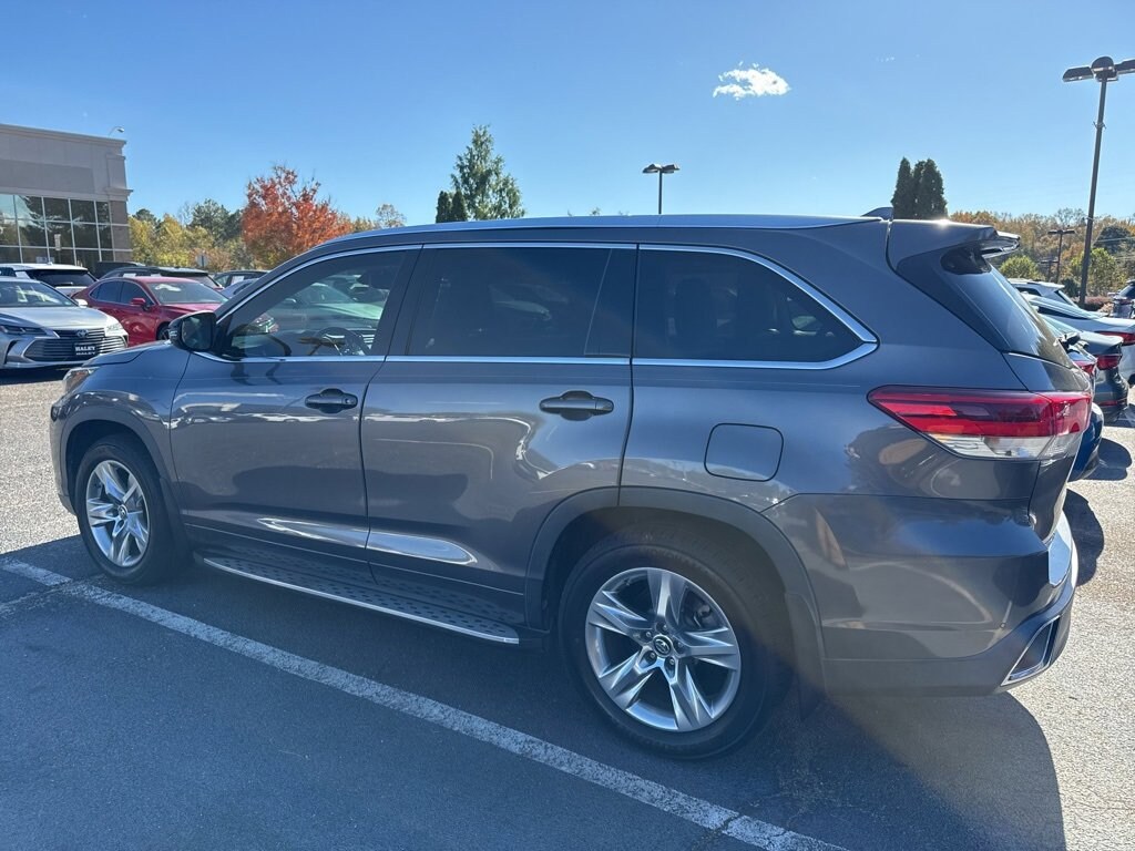 Used 2017 Toyota Highlander Limited SUV