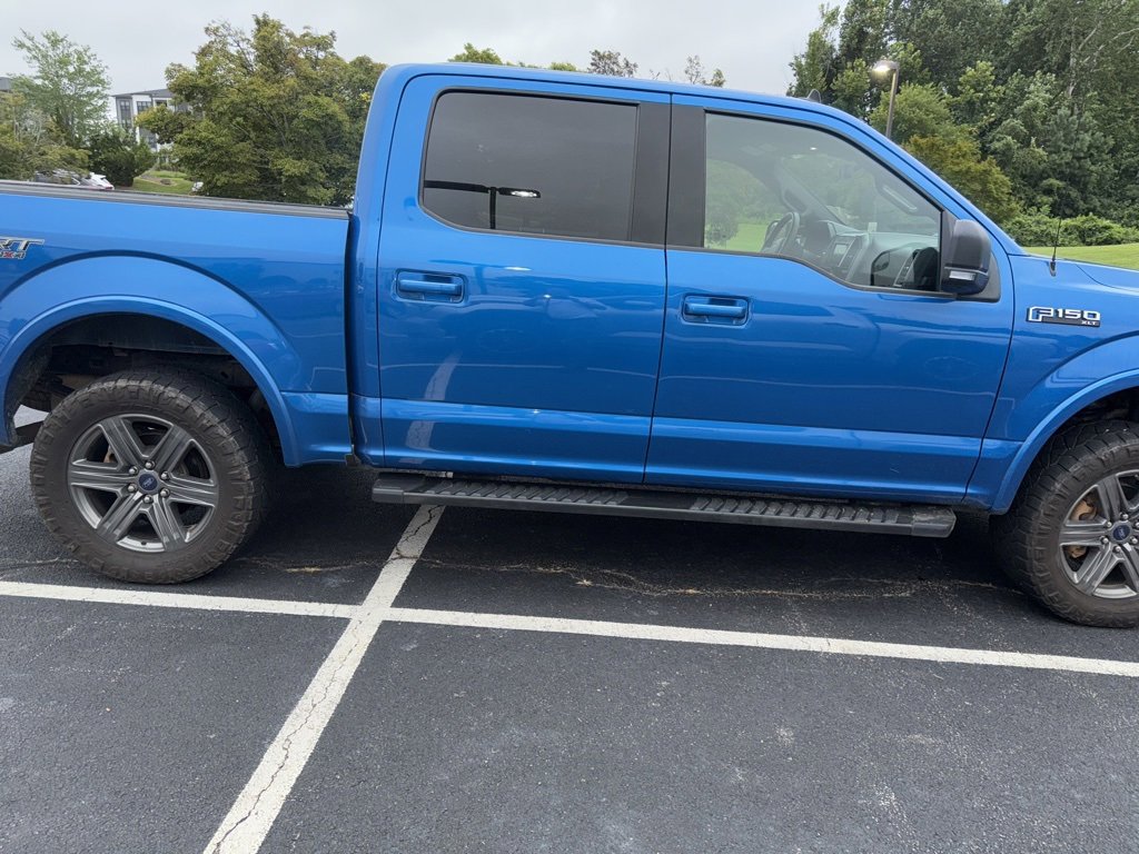 2020 Ford F-150 XLT photo 2