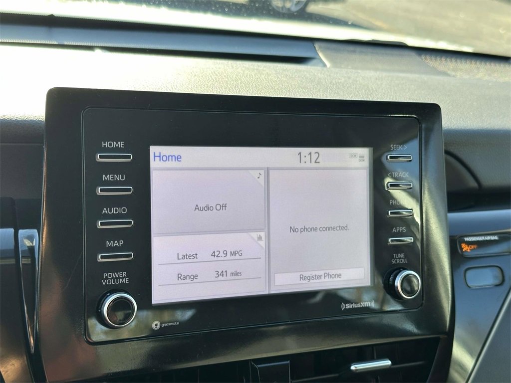 2024 Toyota Camry Hybrid LE photo 3