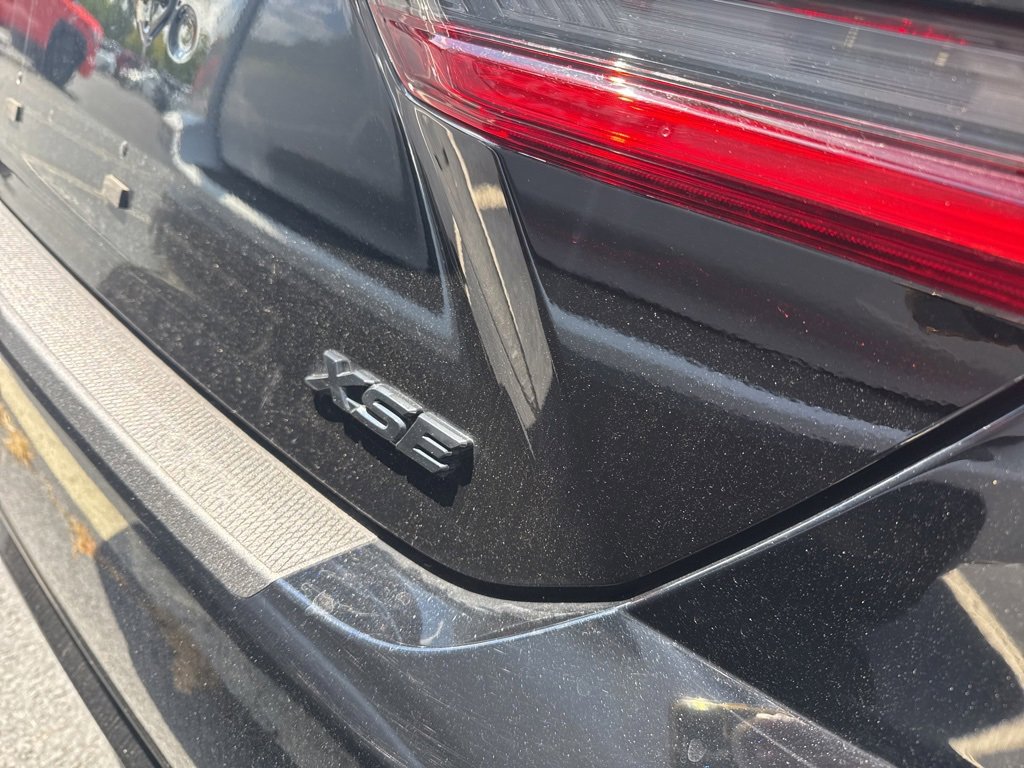 2025 Toyota Camry XSE photo 3