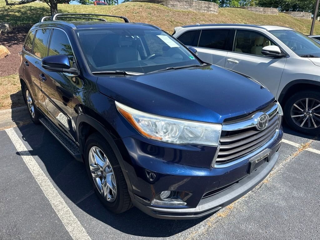 Used 2015 Toyota Highlander Limited Platinum V6 SUV
