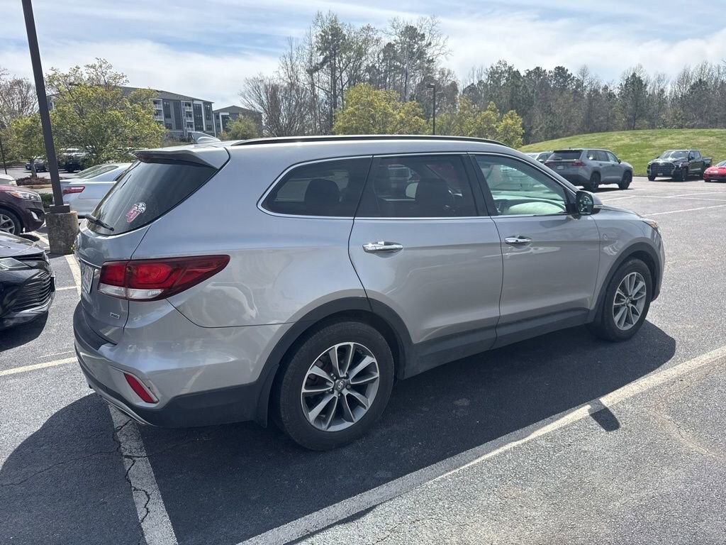 Used 2018 Hyundai Santa Fe SE SUV
