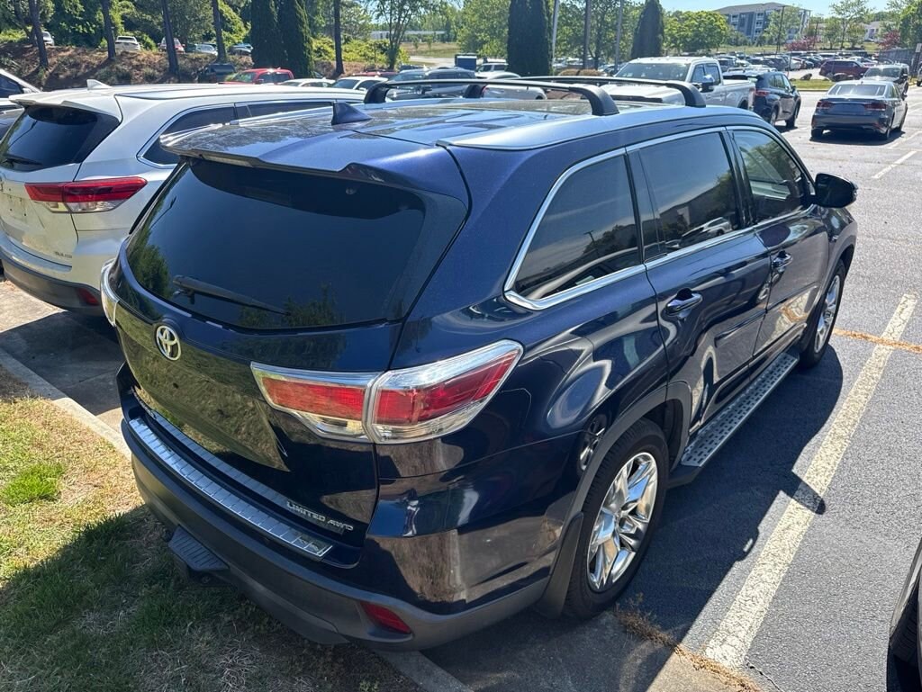 Used 2015 Toyota Highlander Limited Platinum V6 SUV
