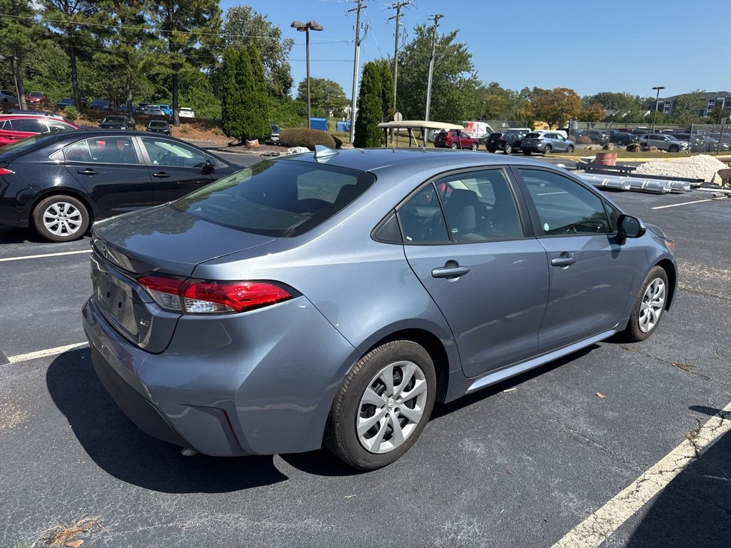 2024 Toyota Corolla LE photo 2