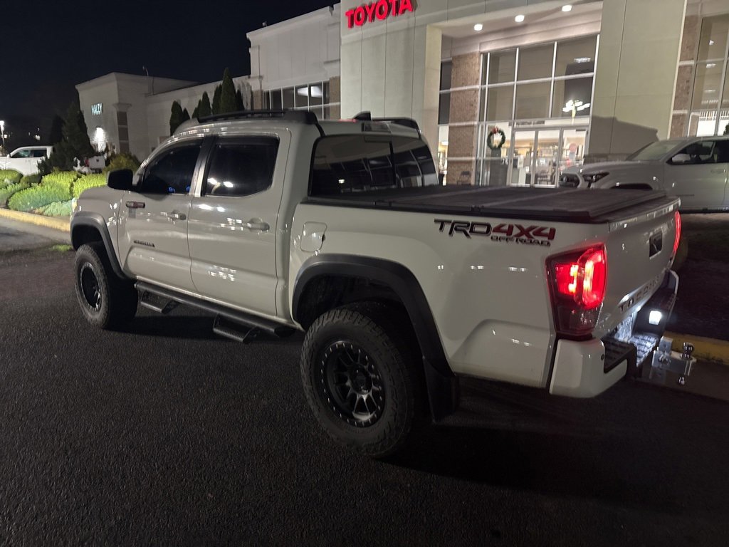 2021 Toyota Tacoma TRD Off-Road Double Cab photo 3