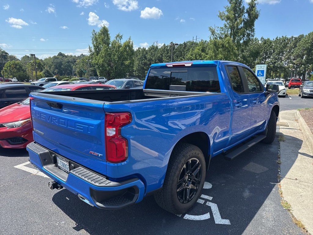 2025 Chevrolet Silverado 1500 RST photo 3