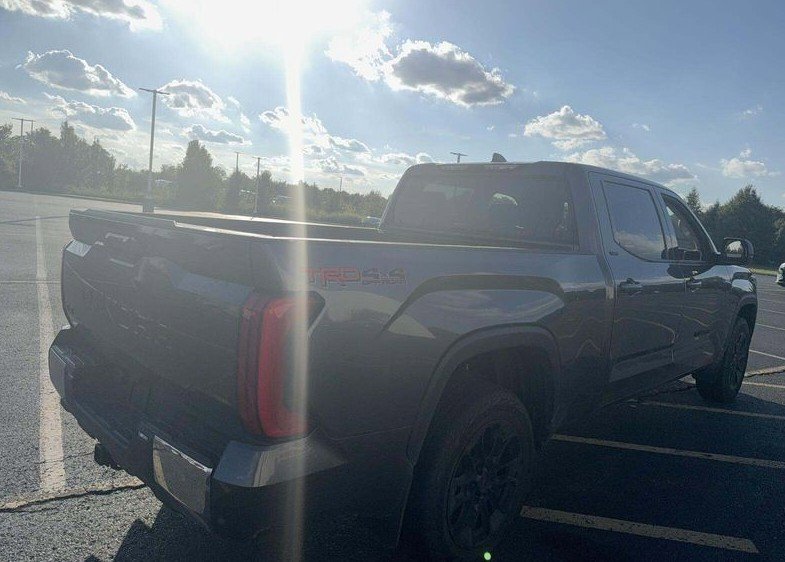 2023 Toyota Tundra SR5 CrewMax photo 2
