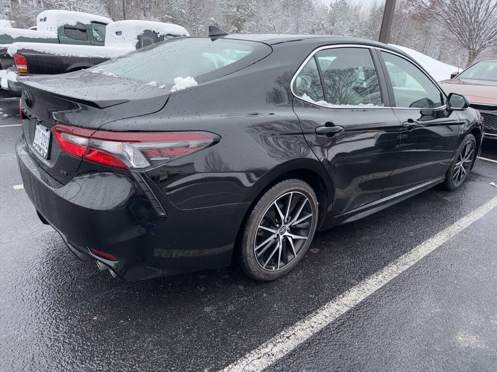 Used 2024 Toyota Camry SE Sedan