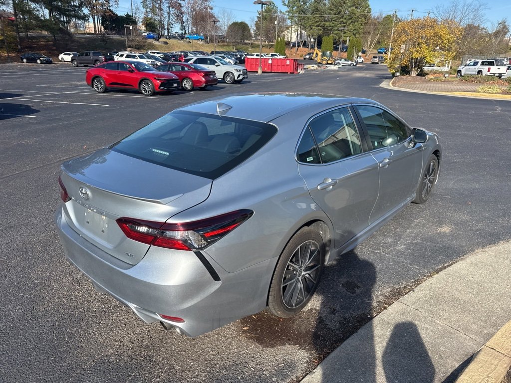 2024 Toyota Camry SE photo 2