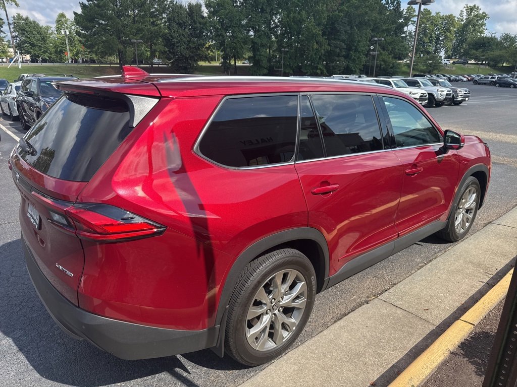 2024 Toyota Grand Highlander Limited photo 2