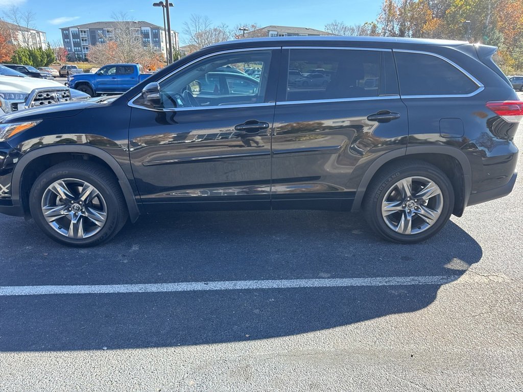 2019 Toyota Highlander Limited Platinum photo 4
