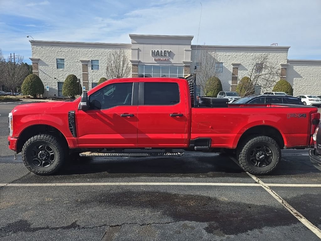 Used 2023 Ford Super Duty F-350 SRW XL Truck Crew Cab
