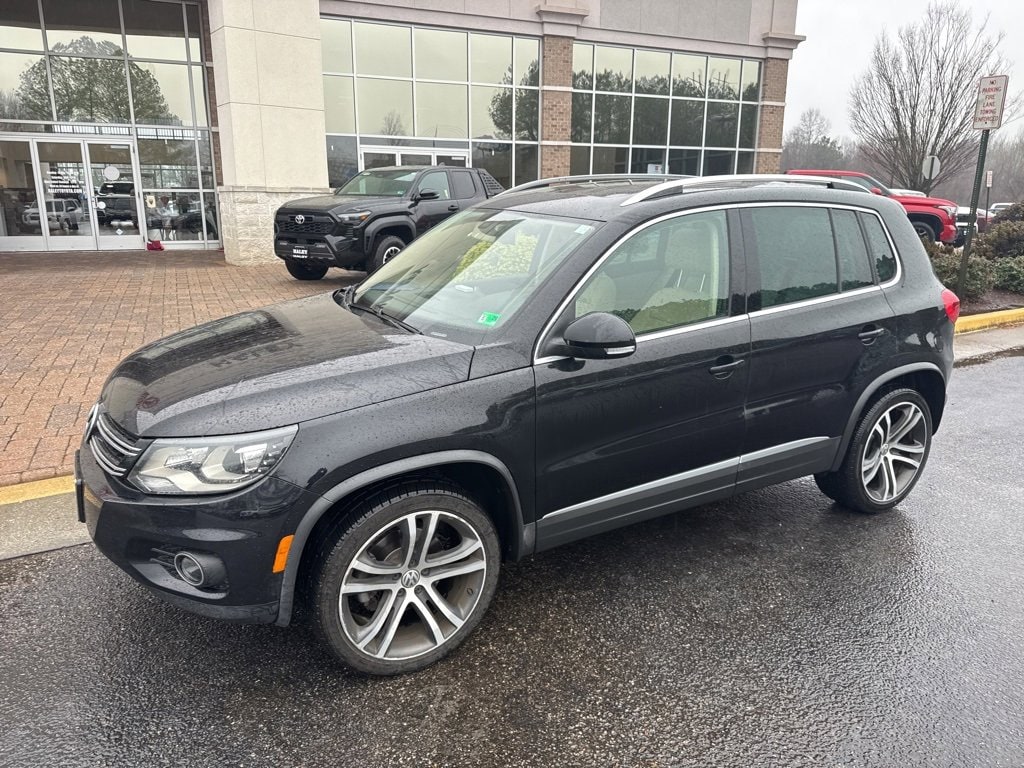 Used 2017 Volkswagen Tiguan 2.0T SEL SUV