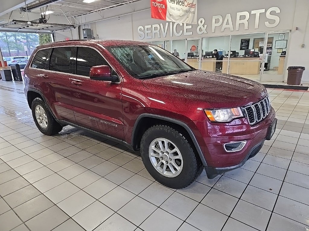 Used 2018 Jeep Grand Cherokee Laredo SUV