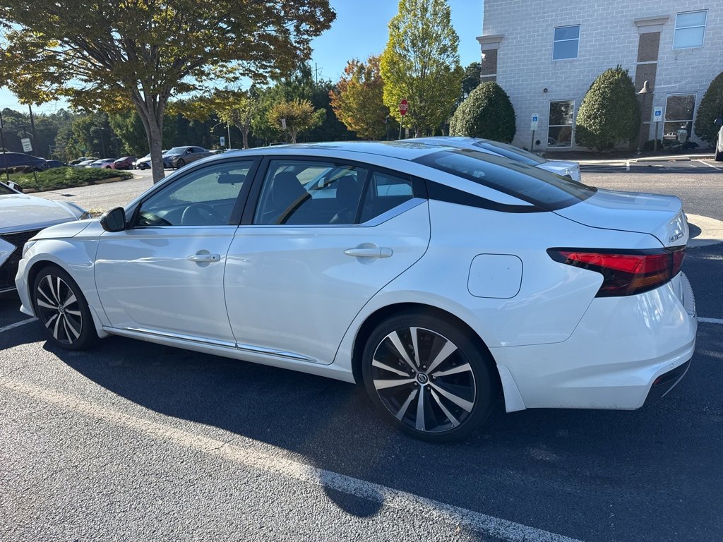 2022 Nissan Altima 2.5 SR photo 3