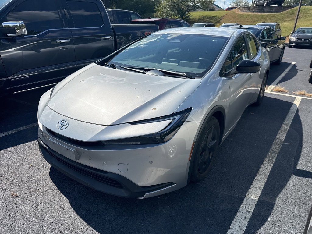 2024 Toyota Prius LE photo 4