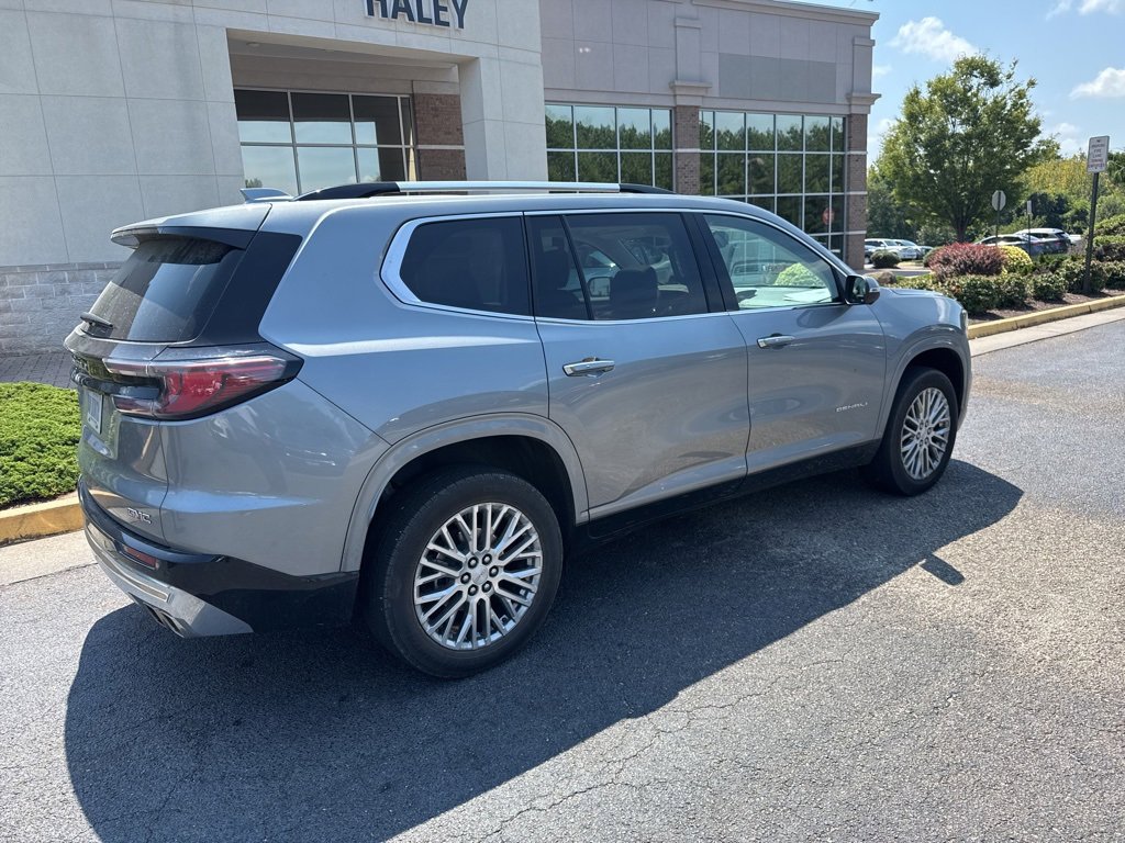 2024 Gmc Acadia Denali photo 3