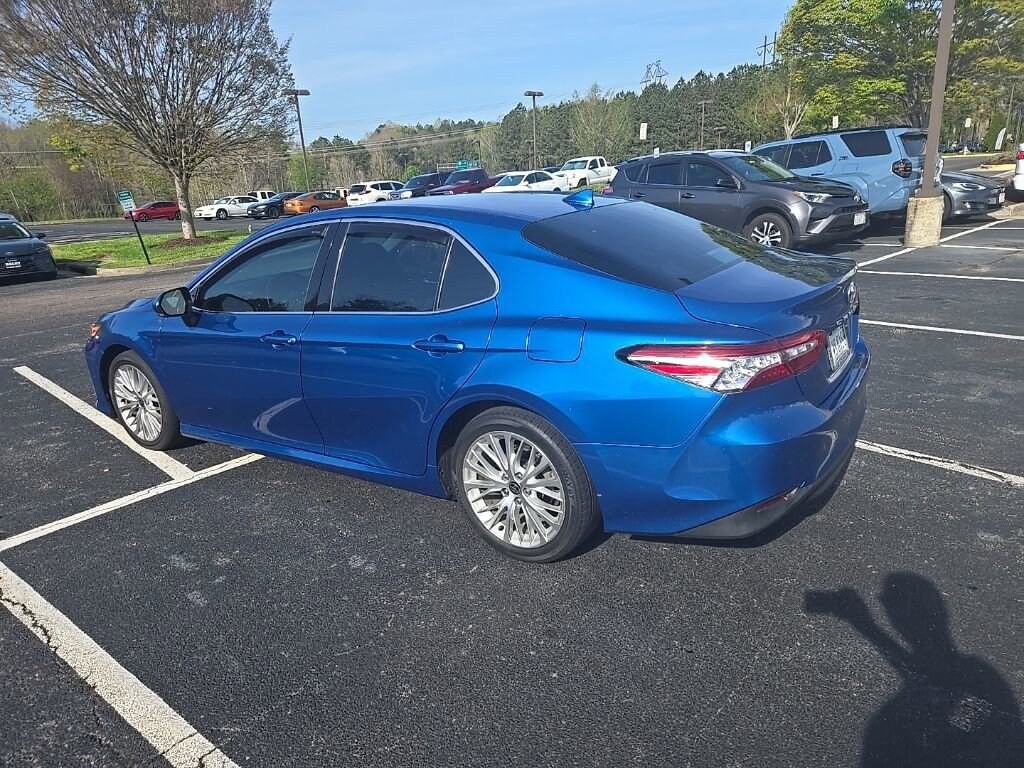 Used 2020 Toyota Camry XLE Sedan