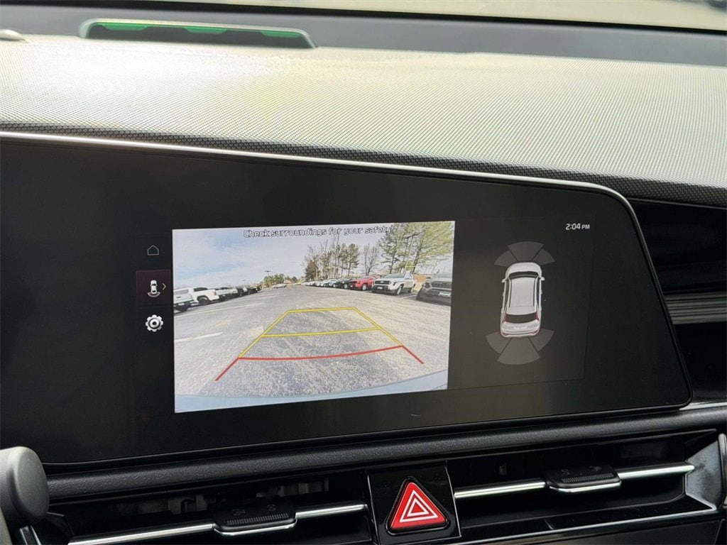 Used 2024 Kia Niro Plug-In Hybrid SX SUV