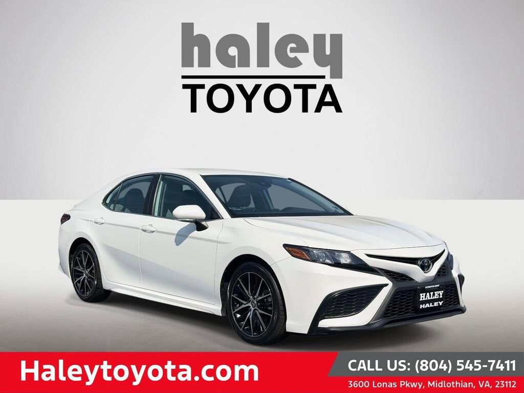 Used 2024 Toyota Camry SE Sedan