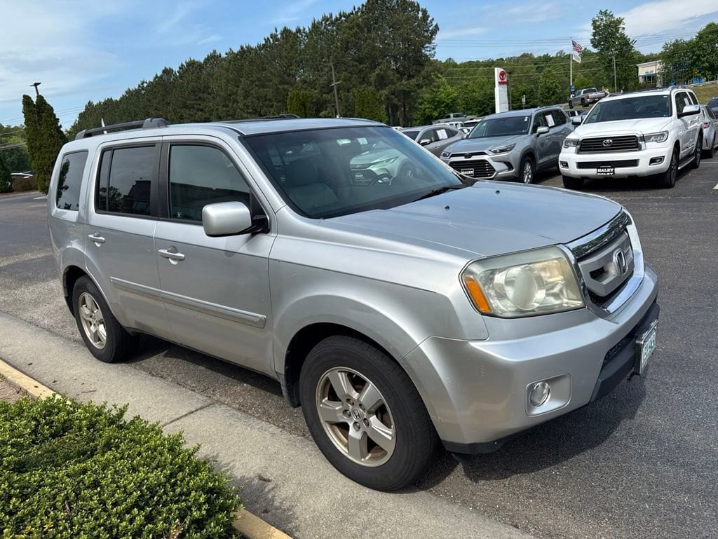 2011 Honda Pilot EX-L 4WD w/ RES's photo