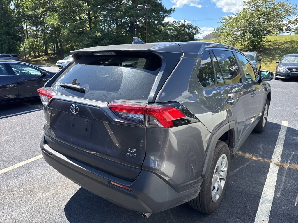 2024 Toyota RAV4 LE photo 2
