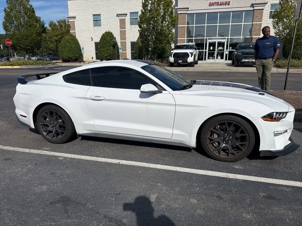 2019 Ford Mustang EcoBoost photo 2
