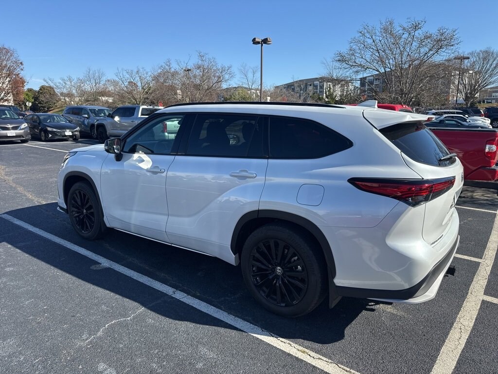 Used 2023 Toyota Highlander XSE SUV