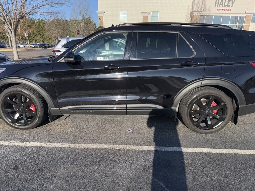 Used 2022 Ford Explorer ST SUV