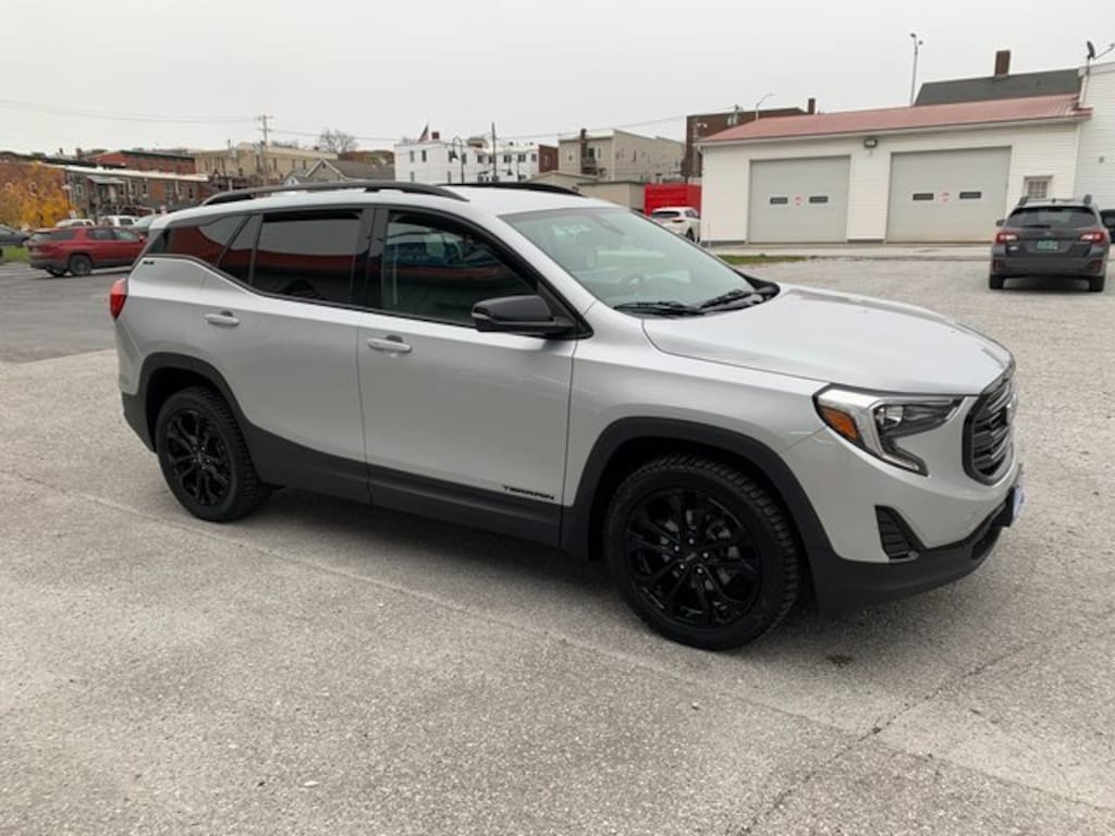 Used 2021 GMC Terrain SLE SUV