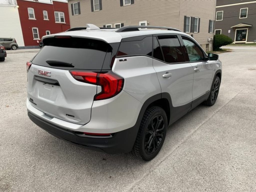 Used 2021 GMC Terrain SLE SUV