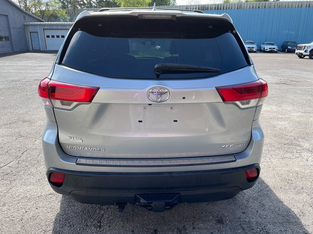2017 Toyota Highlander XLE photo 4