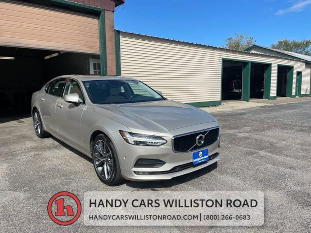 Used 2018 Volvo S90 T6 Momentum Sedan