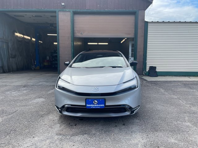 2024 Toyota Prius Limited photo 2