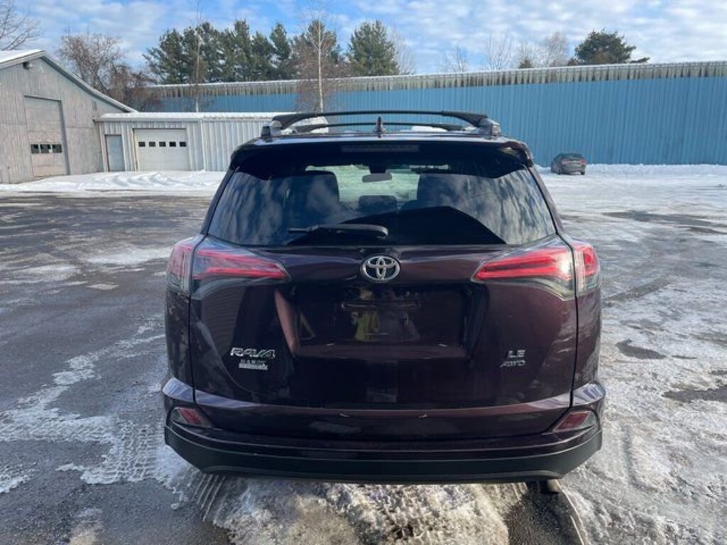 Used 2018 Toyota RAV4 LE SUV