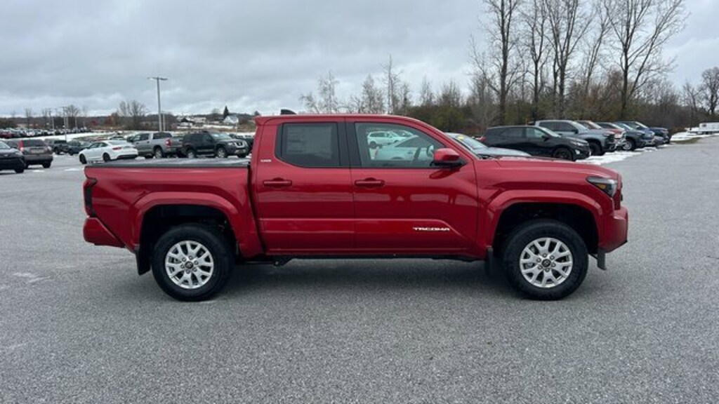 New 2025 Toyota Tacoma SR5 4X4 DOUBLE CAB