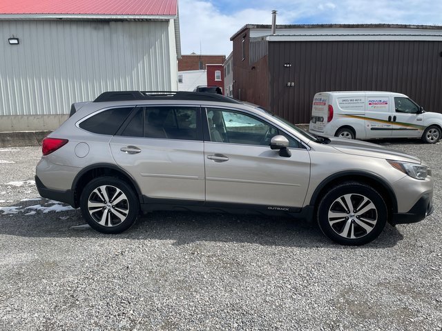 Used 2018 Subaru Outback Limited with VIN 4S4BSANCXJ3297611 for sale in Saint Albans, VT